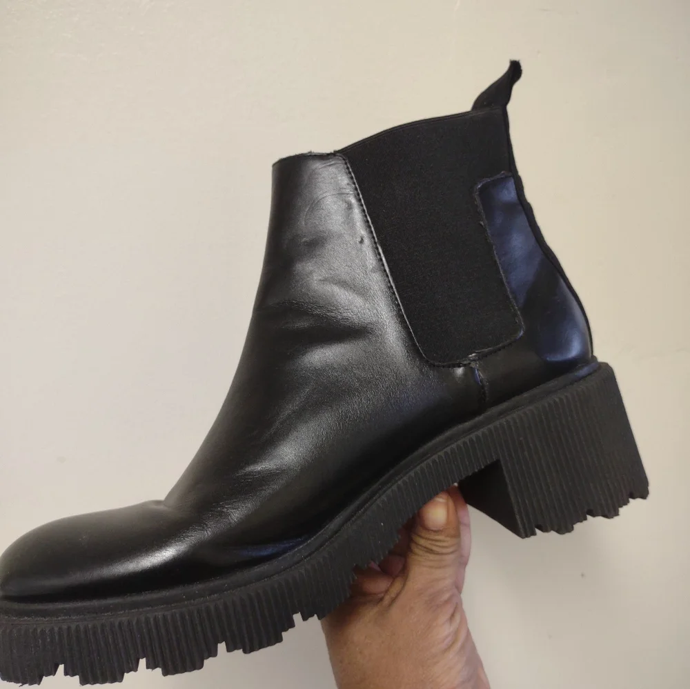 Zara Women's Black Leather Chunky Lugsole Ankle Booties Boots Size 40 - Picture 12 of 12